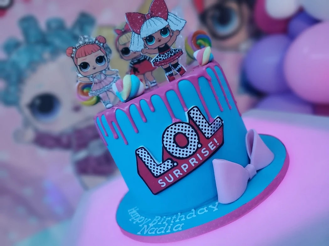 LOL cake